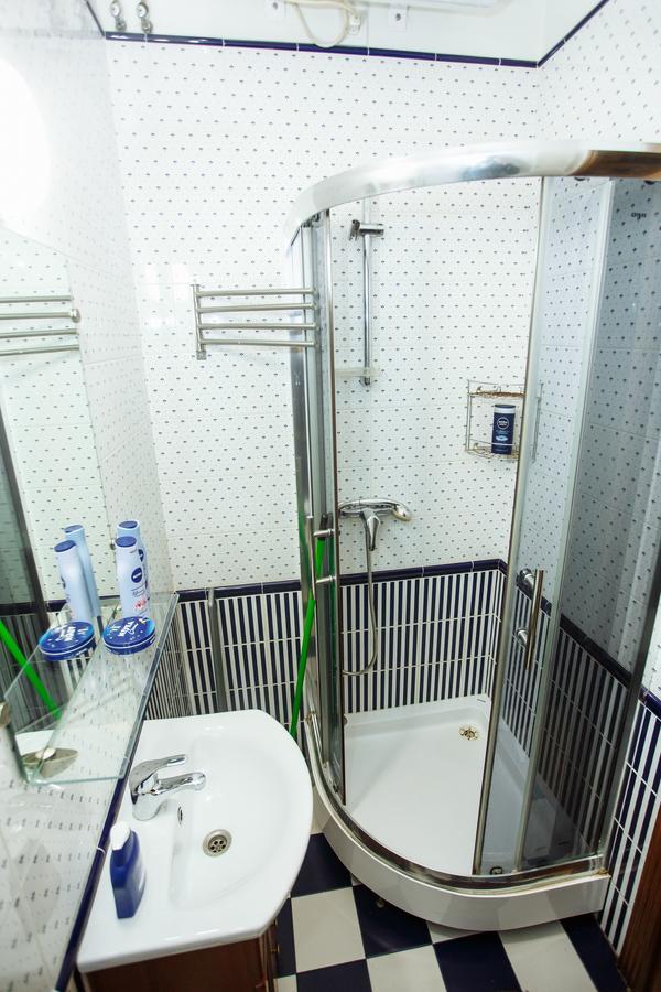 Halytska Apartment Lviv Bagian luar foto